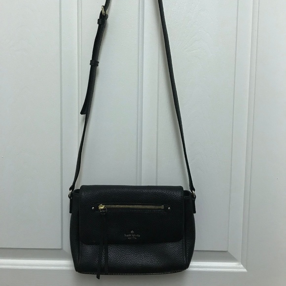 Kate Spade Handbags - Kate Spade Crossbody